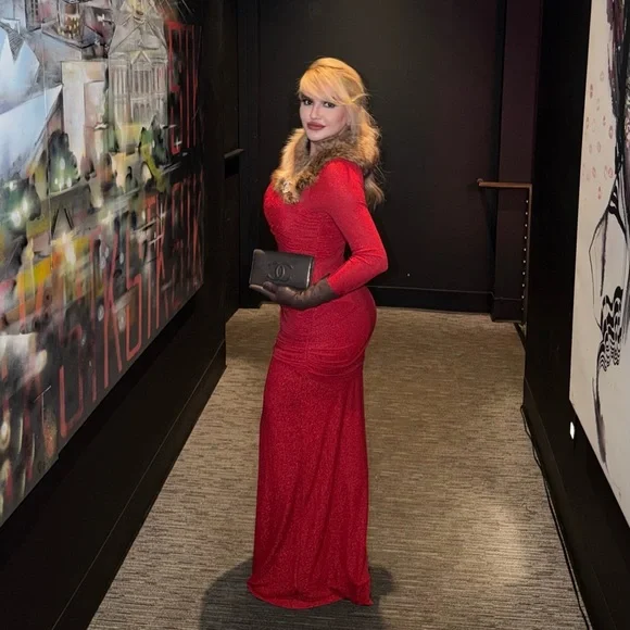 Commense Red Long Sleeve Dress - Picture 2 of 2